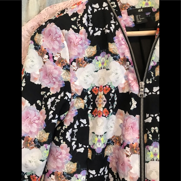 H&M Kaleidoscope Floral Bomber Jacket Size 4 - Picture 2 of 8
